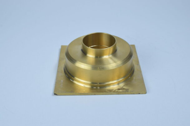 Floor drain 10 cm chiselled in copper (brass)